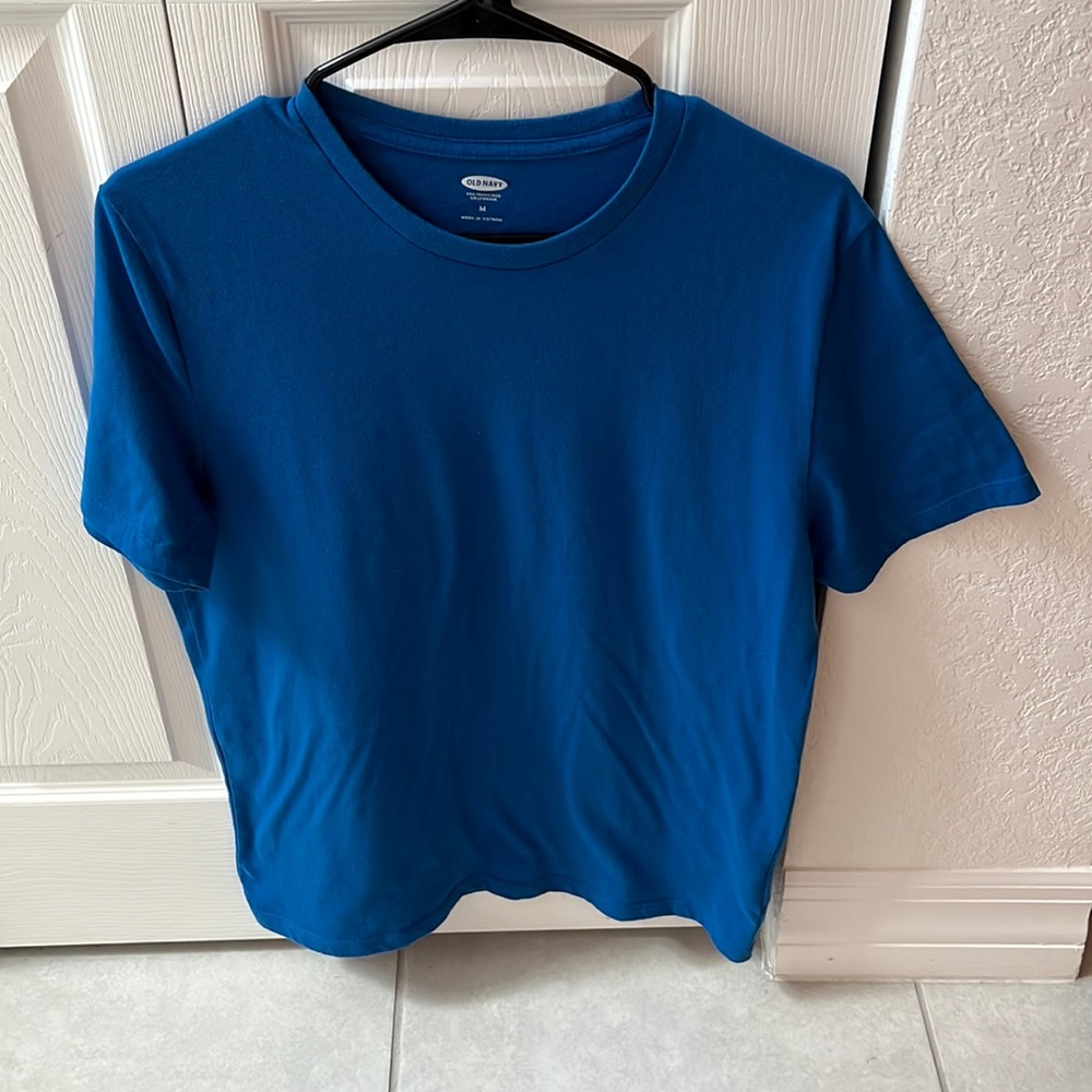 Old Navy men’s T-shirt